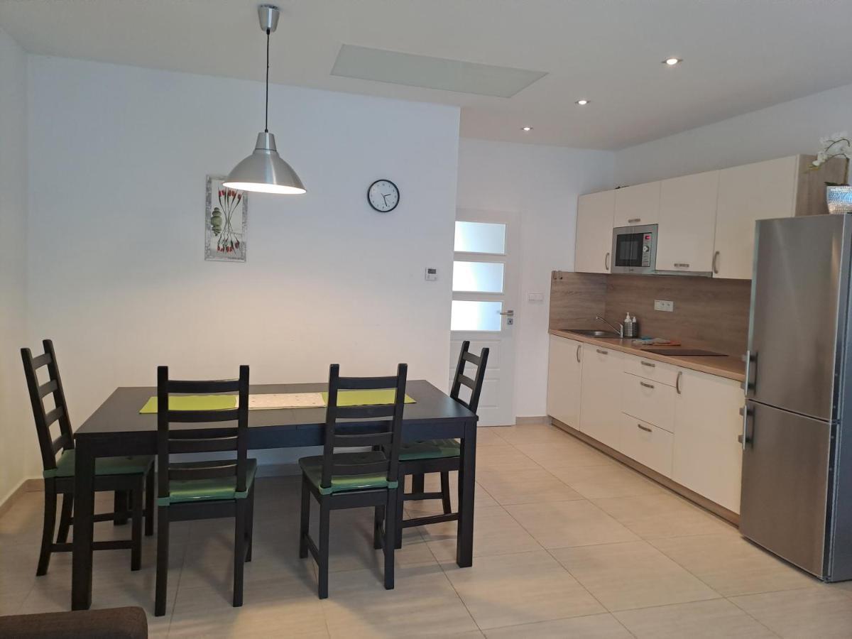 Apartmany U Zamecku هلوهوفيتس المظهر الخارجي الصورة